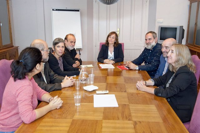 Un momento de la reunión mantenida esta mañana