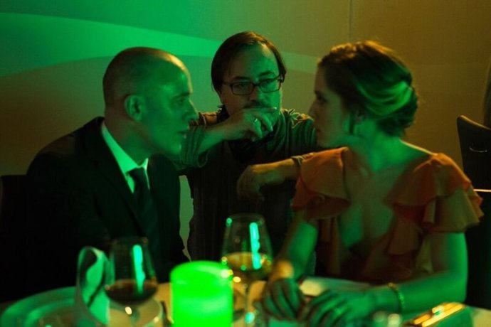 Manuel Martín Cuenca rueda 'El móvil' en Sevilla