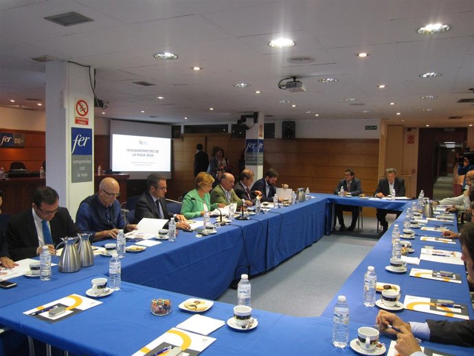 Presentación del Innobarómetro 2016 en la FER