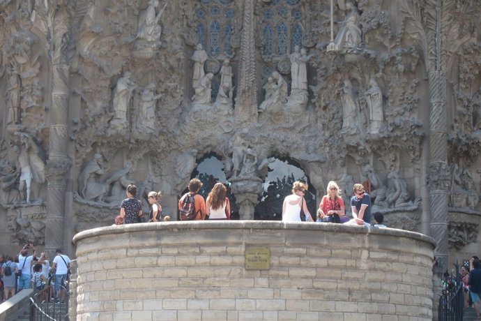 Turistas en la Sagrada Família