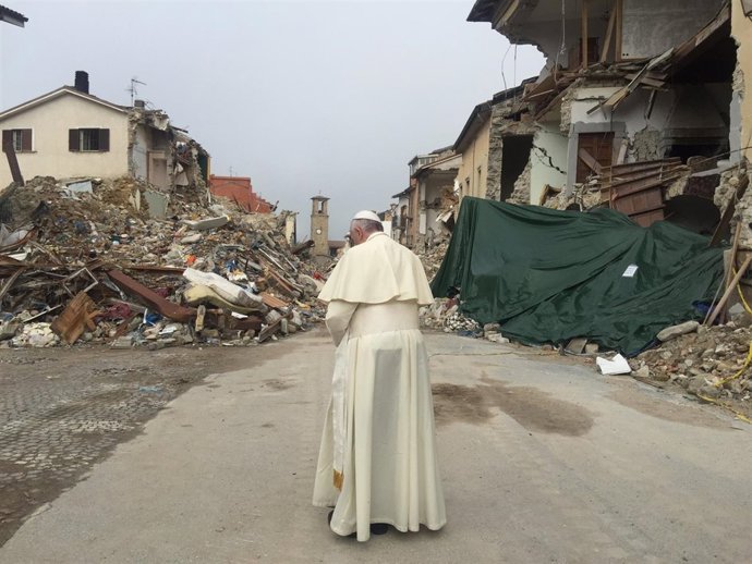 El Papa visita Amatrice