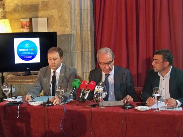 De izda a dcha, Tomás Castro, José Vega y Pedro Llamas. 