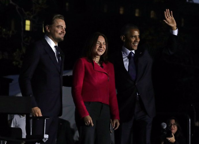 WASHINGTON, DC - OCTOBER 03:  Presidente Barack Obama, DiCaprio