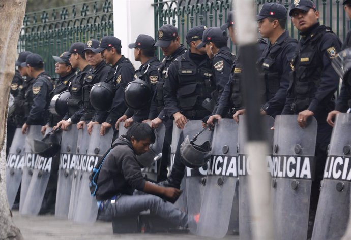 Policía de Perú