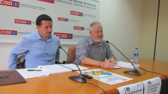 Por la izquierda, Lanero y Pino en rueda de prensa. 