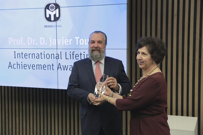 Javier Tourón Recibe La Prestigiosa Distinción International Lifetime Achievemen