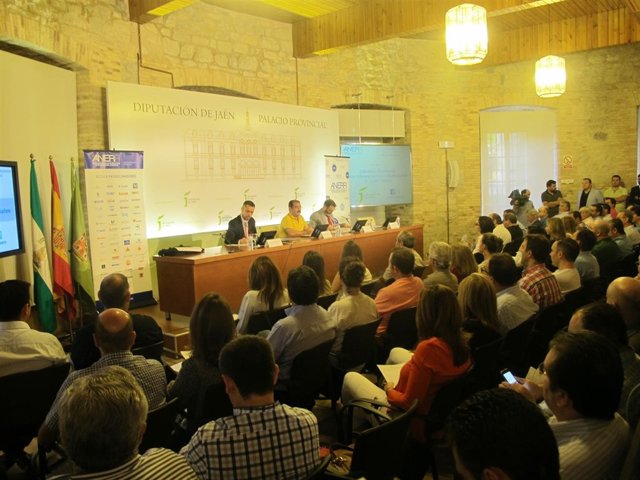 Inauguración de la jornada sobre rehabilitación de edificios