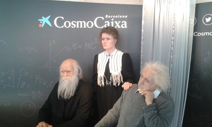 Figuras de C.Darwin, M.Curie y A.Einstein, en el CosmoCaixa