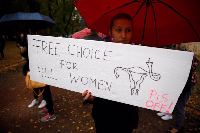 Protesta contra ilegalización del aborto en Polonia