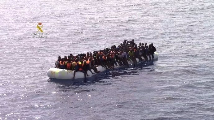 Rescate de inmigrantes frente a las costas de Libia
