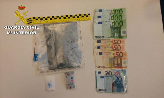 Droga y dinero incautados en el Areropuerto de Lanzarote