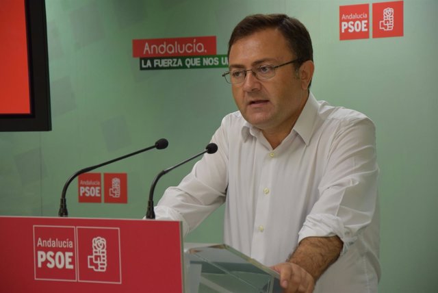 Miguel Ángel Heredia, PSOE, en rueda de prensa
