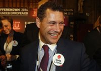 El eurodiputado del UKIP Steven Woolfe, herido grave tras un "altercado" con compañeros