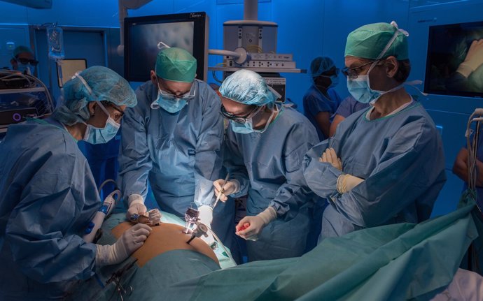 Trasplante de riñón con cirugía robótica en el Hospital Clínic
