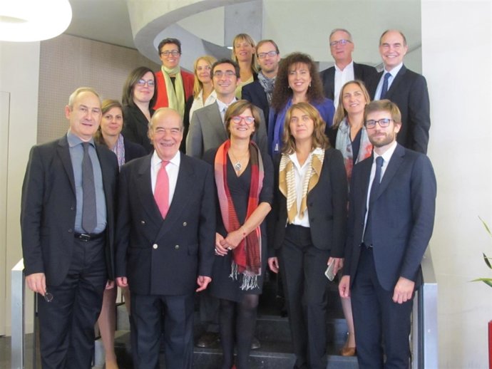 Unas delegación del Icab visista despachos de abogados de Lyon