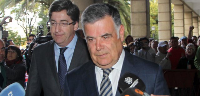 Jose Antonio Viera En Juzgado De Sevilla