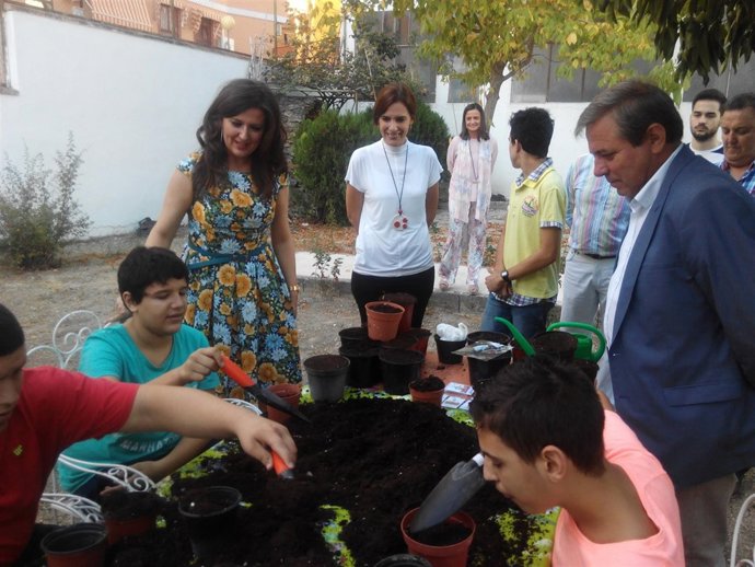 Caballero y Ortega en la entrega del IV Galardón 'Crece con tu árbol'.