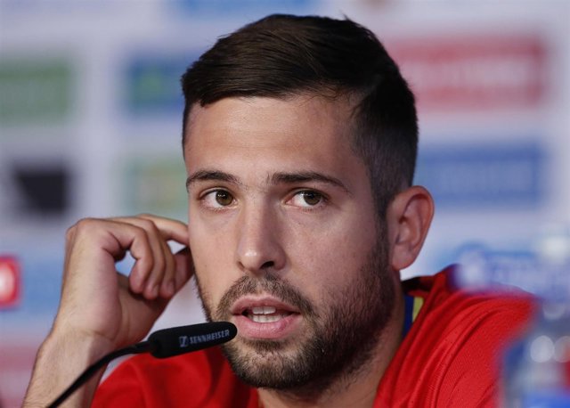 Jordi Alba en rueda de prensa con la selección española