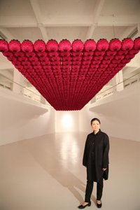 La coreana Kimsooja lleva a CAC Málaga una obra donde reflexiona sobre la condición humana