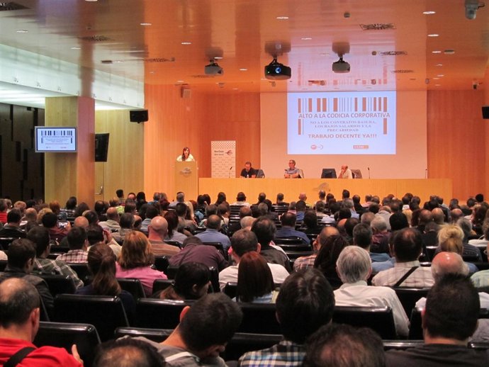 Asamblea de delegados de CC.OO. Y UGT celebrada hoy en Zaragoza