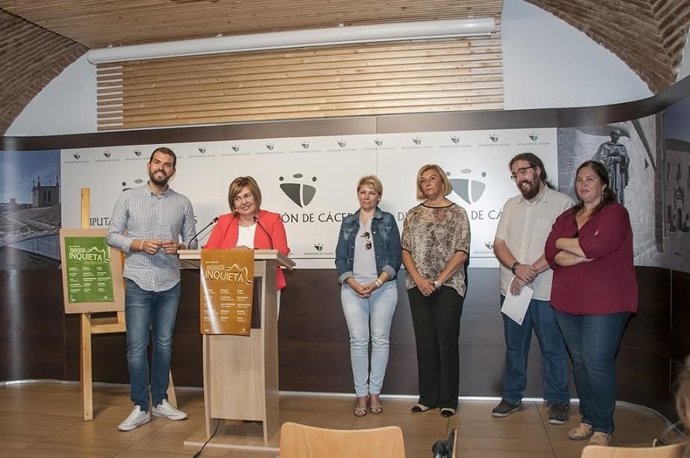 Presentación del proyecto 'Provincia Inquieta' en Cáceres