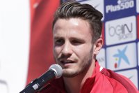 Saúl Ñíguez vuelve a España por molestias en el pie