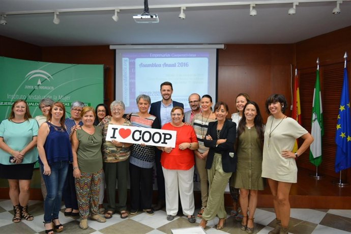 Aportación Diferencial De Las Mujeres Empresarias En El Movimiento Cooperativist