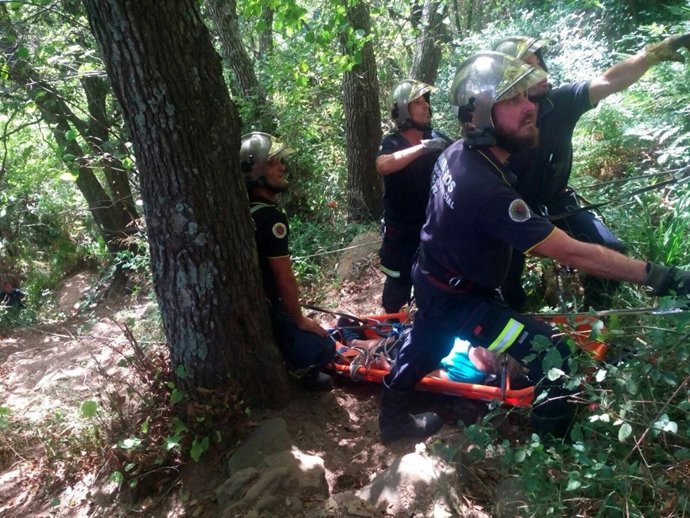 Rescate de una senderista en Algeciras