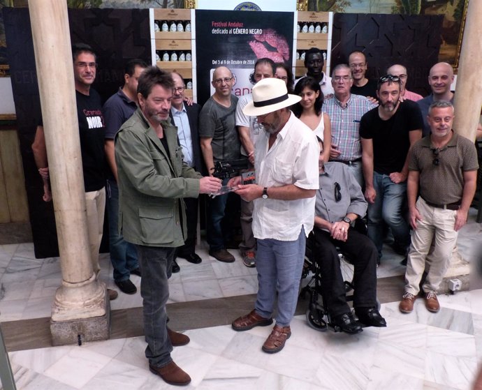 Premio a Enrique Urbizu en Granada Noir