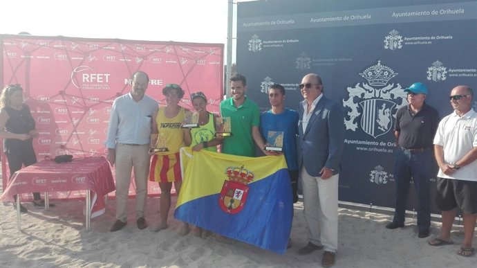 Los grancanarios Grimanesa Santana, Antomi Ramos y Saulo Tejada, en la entrega