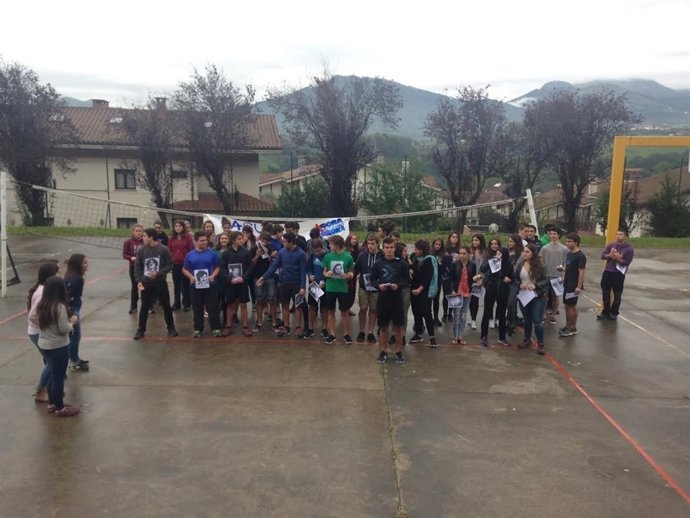 Covite denuncia a un instituto de Hernani por el homenaje a ETA