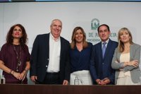 La Junta rescindirá el contrato a empresas que no paguen dos meses de salario