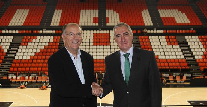 Paco Raga (Valencia Basket) y Mariano Martínez (Zurich Seguros)