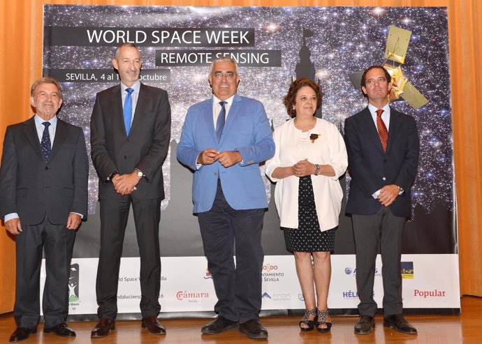 Clausura de la Semana Mundial del Espacio, en Sevilla.