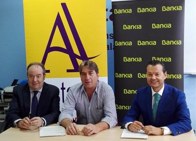Bankia Y Los Transportistas Autónomos De Salamanca Firman Un Convenio Para Ofrec