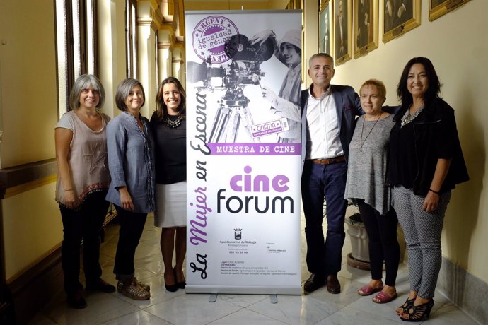 Presentación del cine forum de la mujer. 