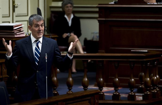 Fernando Clavijo en el Parlamento de Canarias