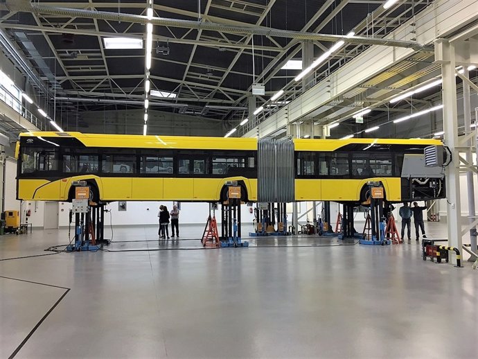 La nueve guaguas tienen capacidad para transportar a 140 pasajeros