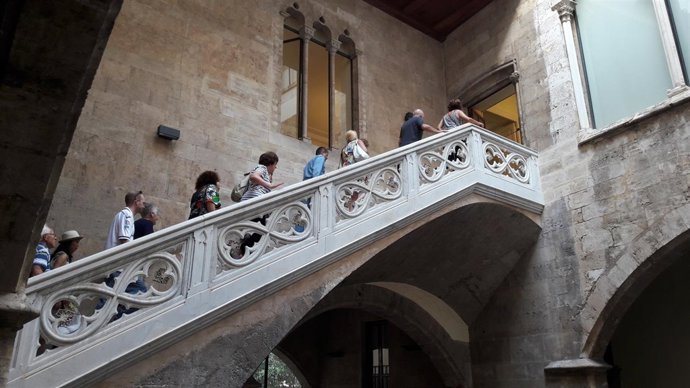 Puertas abiertas en los Palacios de la Diputación