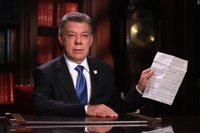 Santos afirma que Colombia conseguirá una "paz completa" tras anunciar la fase pública de diálogo con el ELN