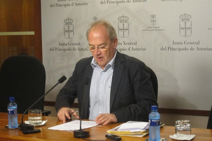  El Diputado Regional Del Partido Popular, José Agustín Cuervas-Mons.