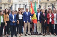 Moreno defiende la unidad de España frente al "populismo independentista catalán"