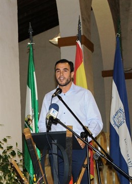 El alcalde Rubén Rodríguez inaugura la semana de la viticultura