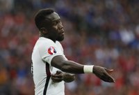 Sagna, baja tres semanas, se pierde el encuentro ante el FC Barcelona