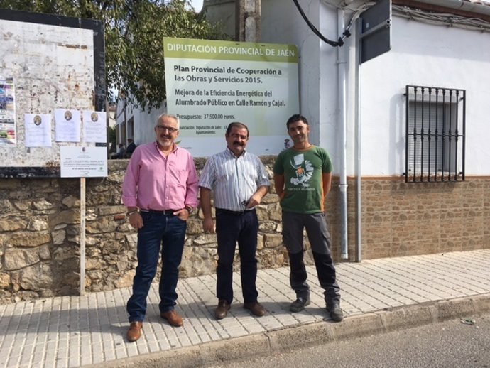 El diputado José Castro visita obras en Villanueva del Arzobispo (Jaén)