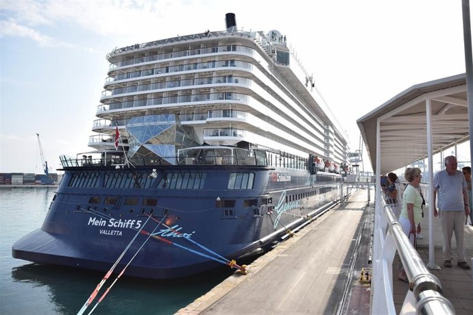 Mein Schiff 5