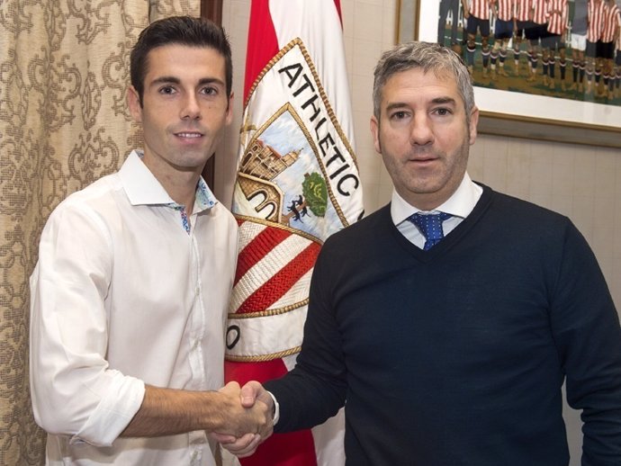 Markel Susaeta firma su renovación con el Athletic Club