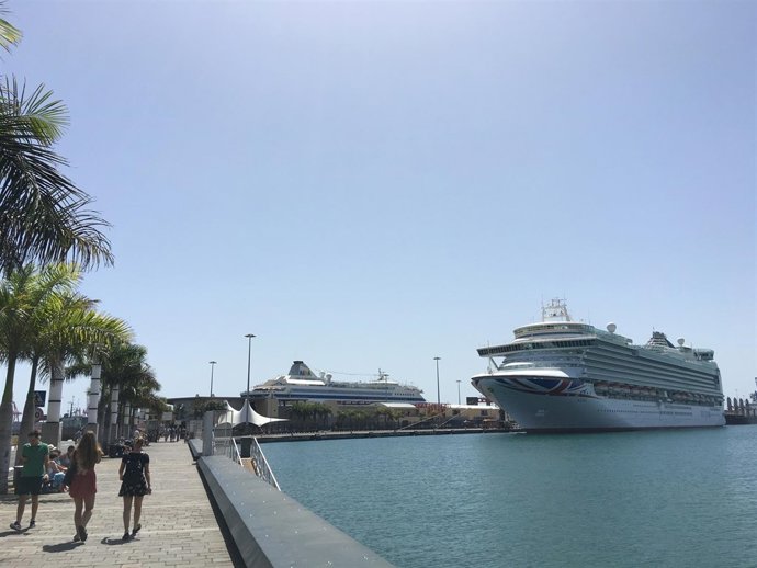 El muelle de Santa Catalina, atraque de los cruceros que llegan a Canarias