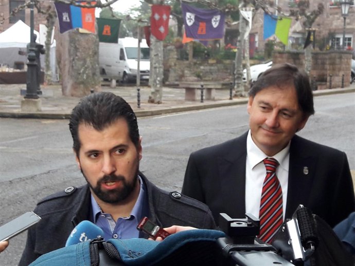 Tudanca atiende a los medios en Brañosera