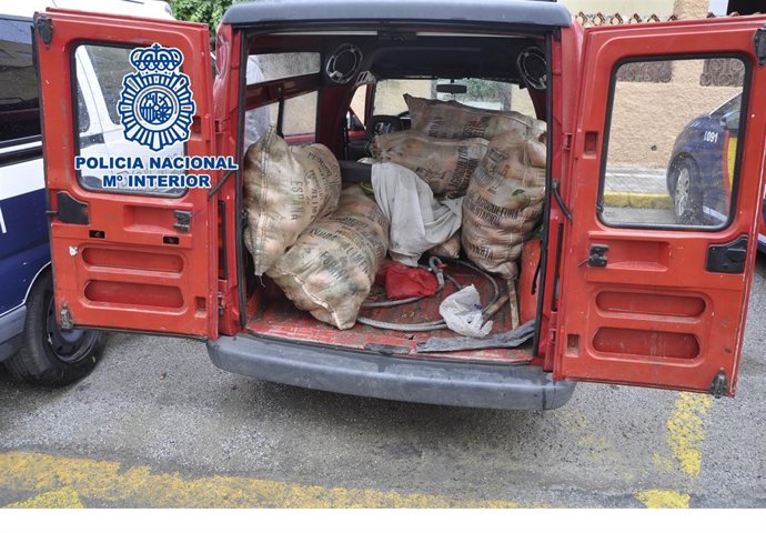 Mangos kilos robo frutas policía axarquía 